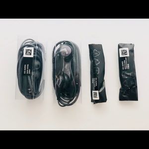 2 pairs of AKG headsets pulled from galaxy S9 new